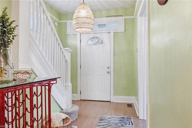 Photo - 920 Oaklawn Ave