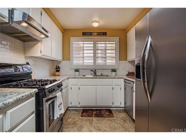 Photo - 4151 Hathaway Ave
