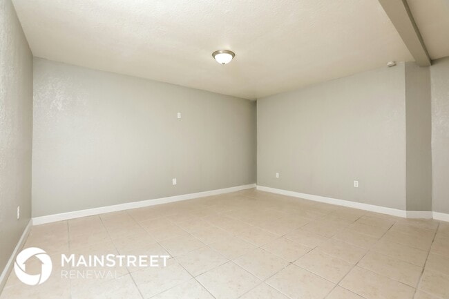 Photo - 261 Dogwood Ave