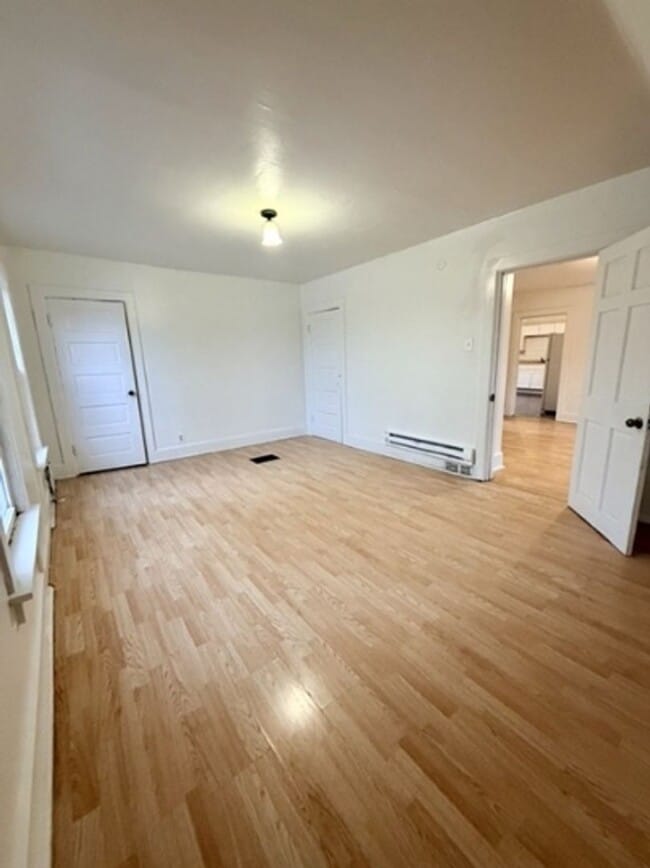 Photo - 611 N Broadway Unit A - Upper