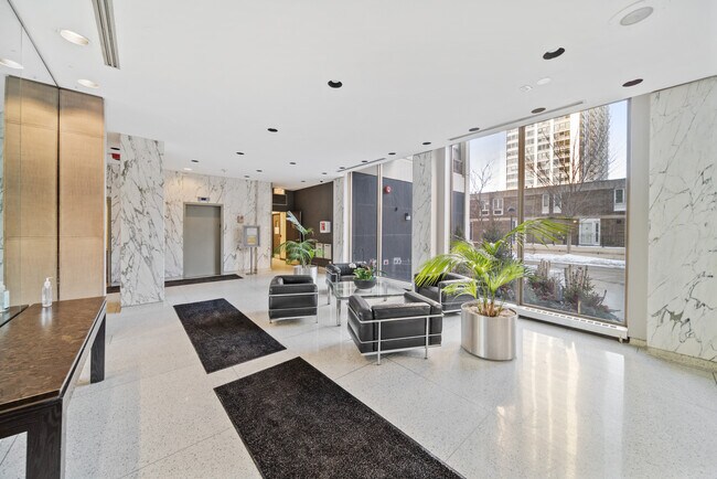 Photo - 1460 N Sandburg Ter Unit 508