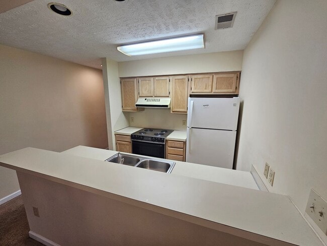 Photo - Cypress Bay Golf &amp; Racquet - W7 Unit W7