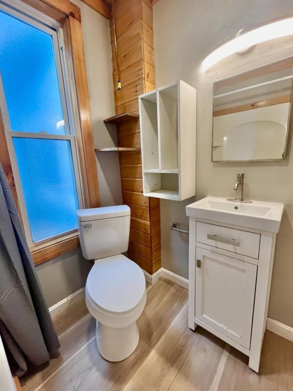 Photo - 153 Horton St