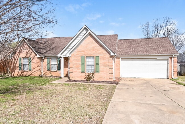 Building Photo - 6916 Fox Briar Cove