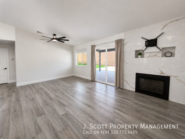 Photo - 6531 N 83rd Ln