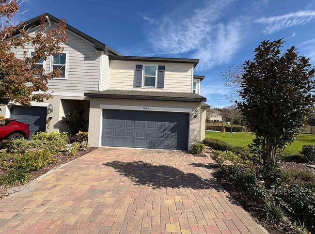 Building Photo - Stylish 2BR Corner Unit Greens at Forest Lake