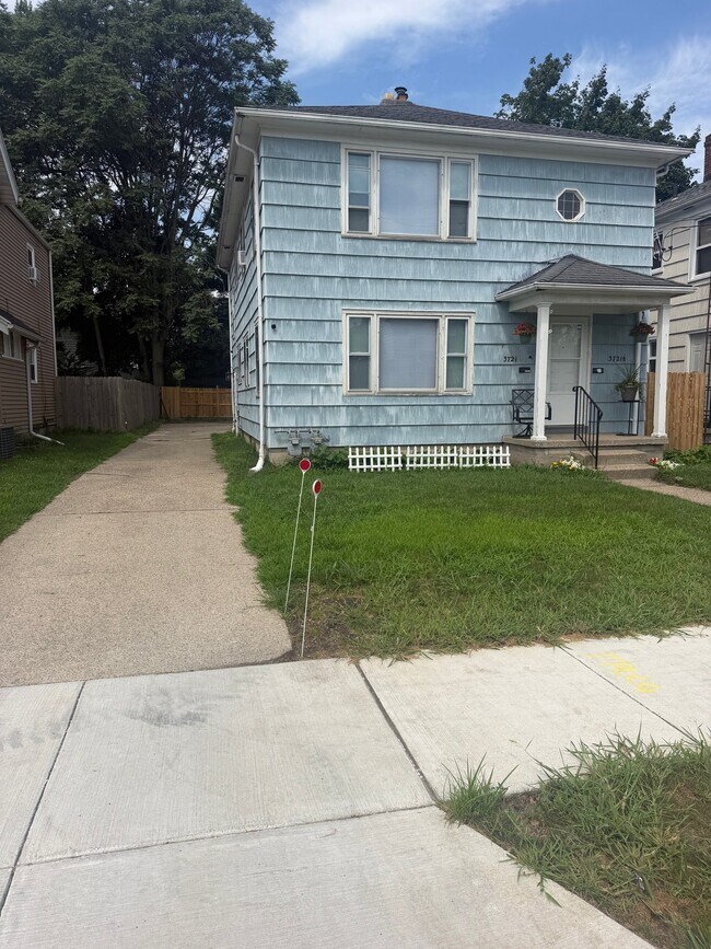 Photo - 3721 Watson Ave Unit Lower