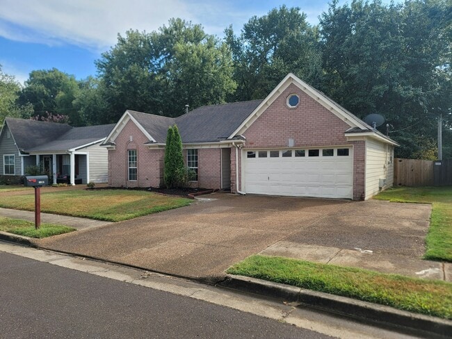 Building Photo - 6915 Brady Hill Dr