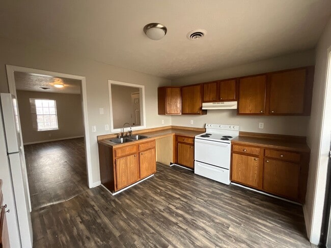 Photo - 294 Tinker Hill Cv Unit D