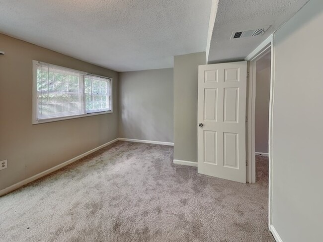 3775 Stamford Rd SW