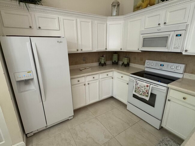 Photo - 4357 Woodstock Dr Unit B