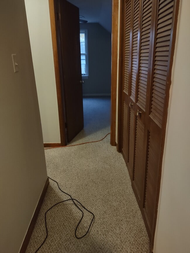 Photo - 5056 Jarvis Ave