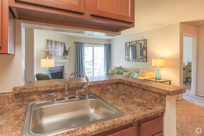 2BR,2BA,-934SF Bristle Bay