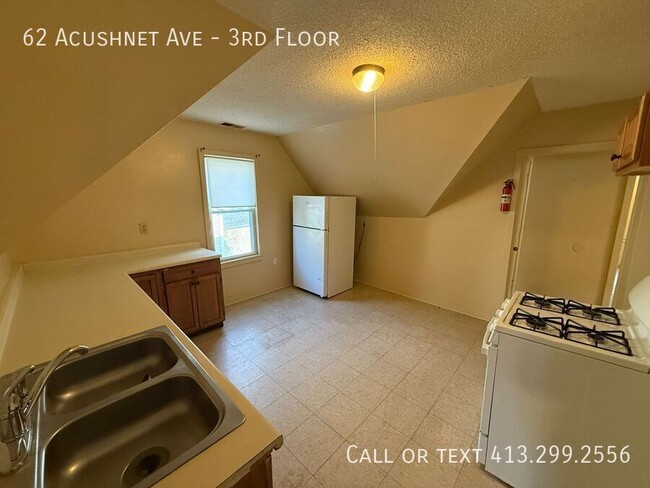 Photo - 62 Acushnet Ave Unit 3rd Floor