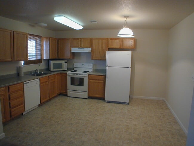 Photo - Country West212 Unit Apt B