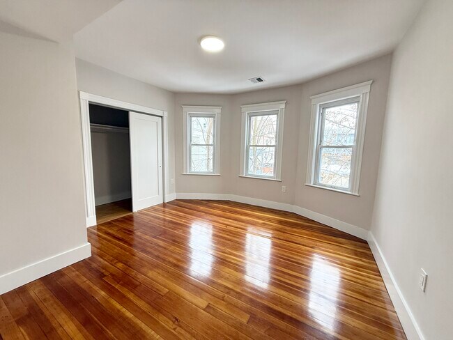 Photo - 31 Raven St Unit #2