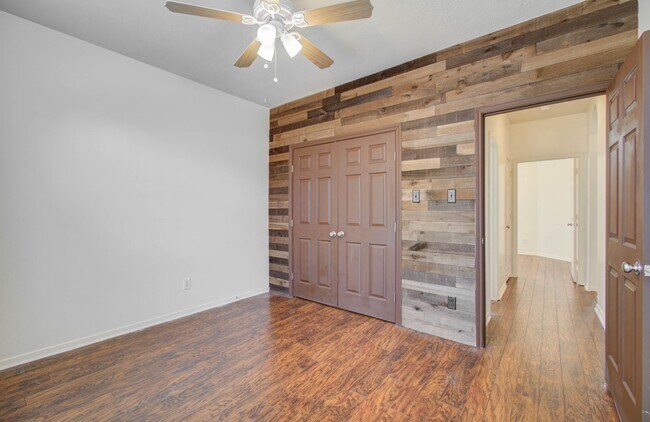 Photo - 14235 Englewood Park Ln