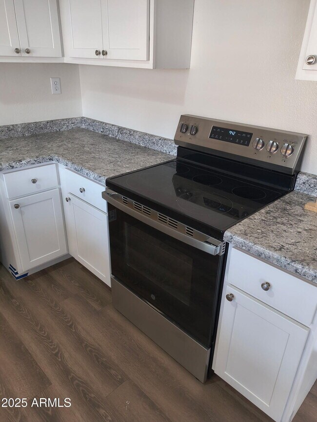 Photo - 2839 E Altadena Ave