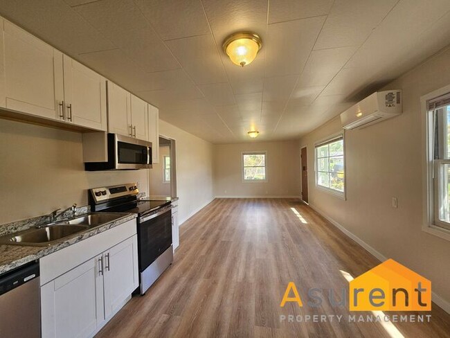Photo - Freshly Renovated 2-Bedroom, 1-Bath Duplex in Ashland