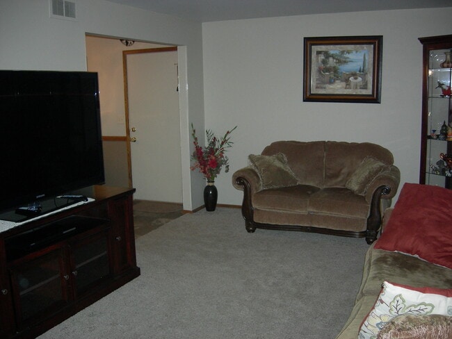Photo - 1847 Wisconsin St Unit 1847