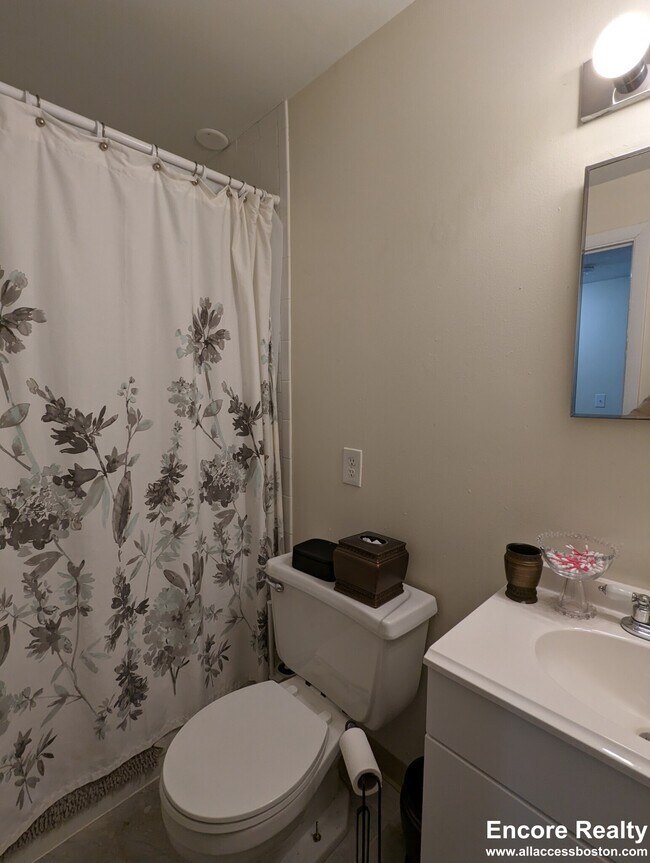 Photo - 1078 Boylston St Unit 2