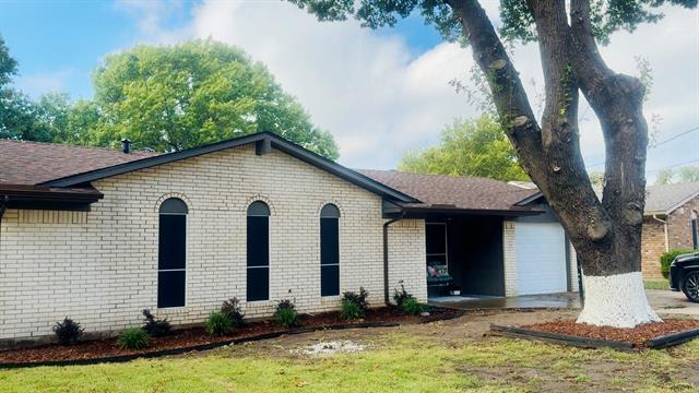 Photo - 103 N Summit St