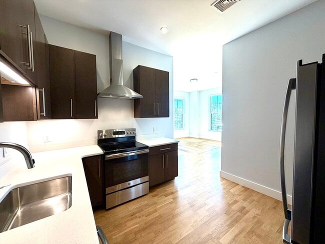 Photo - 13 W Central St Unidad 2