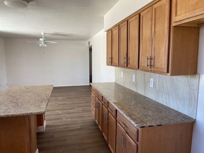 Photo - Mesa 4 bedroom rental