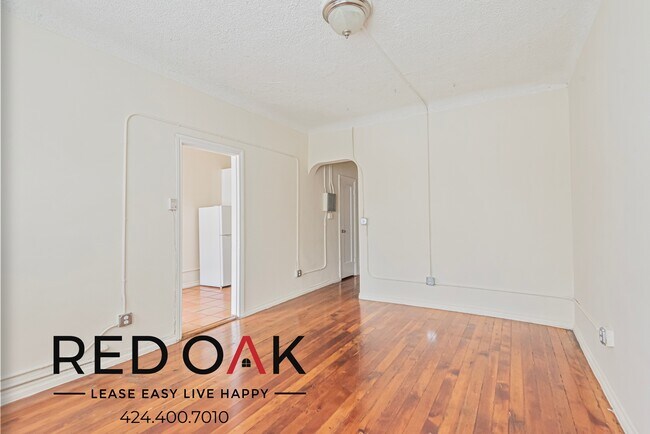 Building Photo - 832 S Oxford Ave Unit 405 Rental