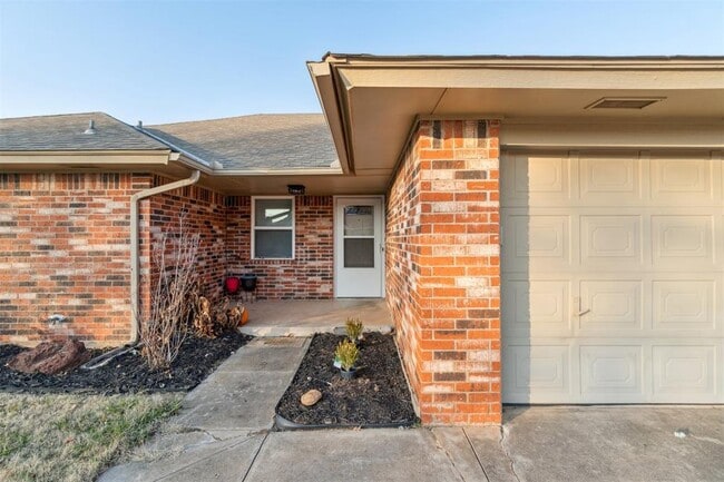 Photo - 1033 Mabel C Fry Blvd