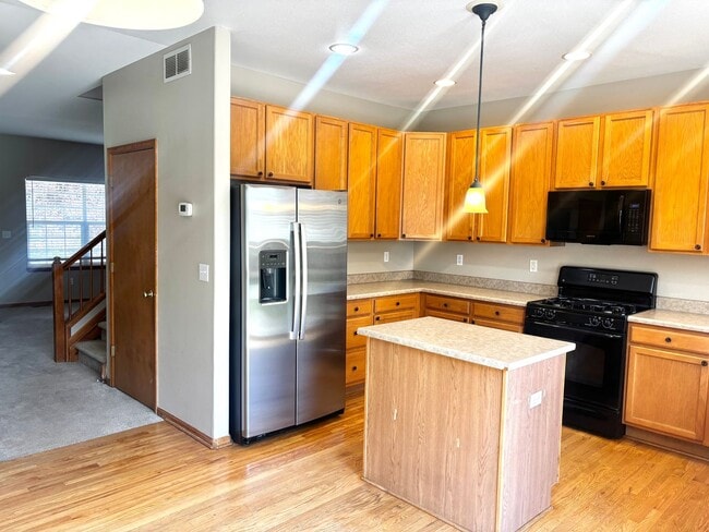 Building Photo - For Rent in Excellent Neighborhood! 80130