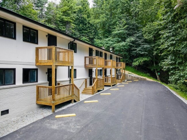 Photo - Stadium View Apartments