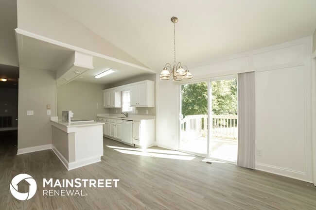 Photo - 410 Barton Ln