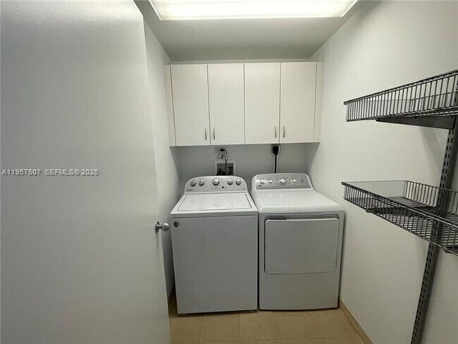 Photo - 801 Brickell Key Blvd Unit 801 Brickell Key Blvd  2511