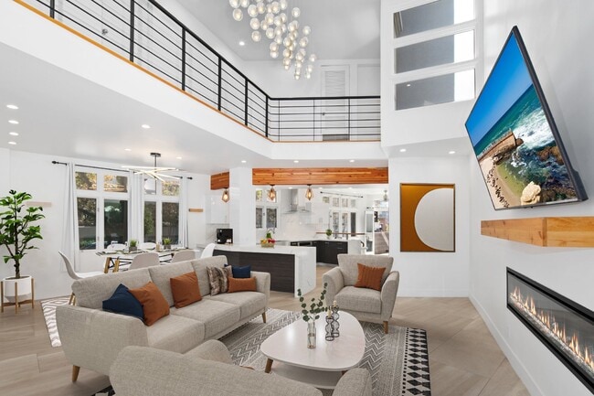 Building Photo - 702 Kettner Blvd