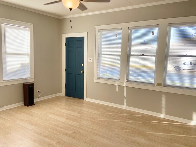 Photo - 123 W Ave A Townhome