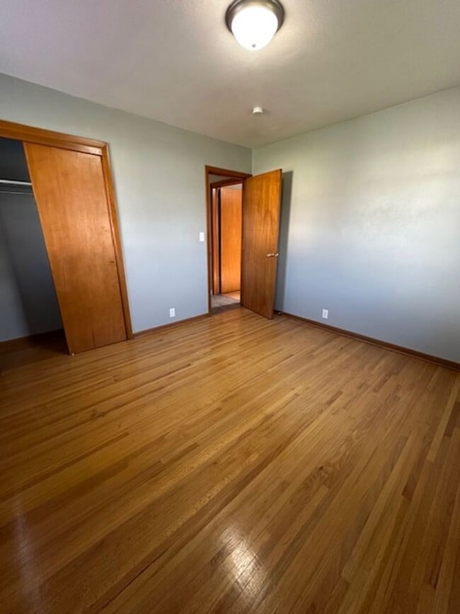 Photo - 537 Mildred Ave