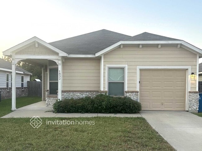 Building Photo - 1832 Village Park Trail Rental