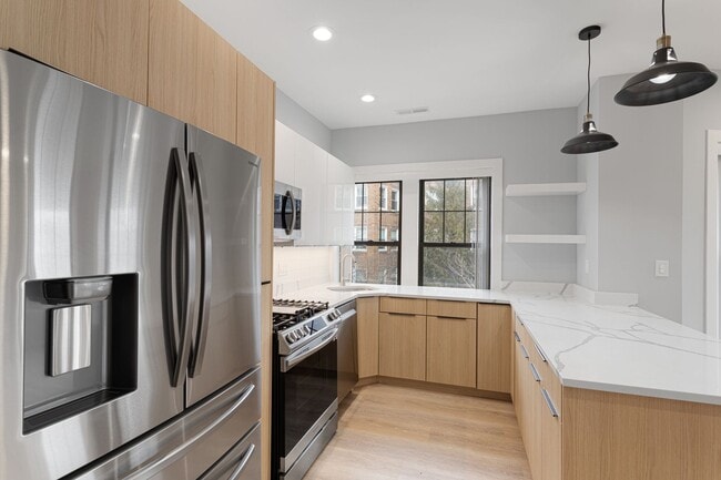 Photo - 7648 N Eastlake Ter Unit 1