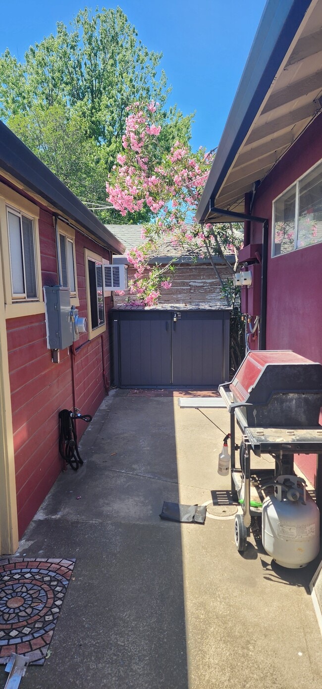 Photo - 3438 Marjorie Way