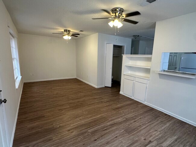 Photo - 1522 N Thompson St