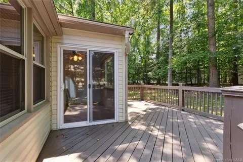 116 Wellington Cir