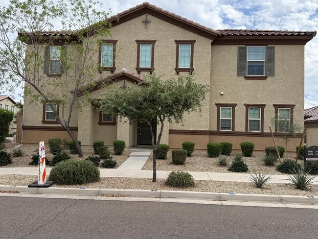 Building Photo - 16579 W Jenan Dr