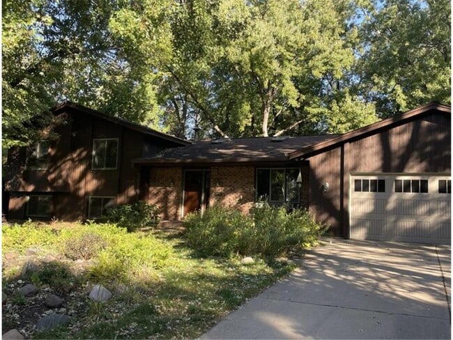 Building Photo - 14810 Lloyds Dr