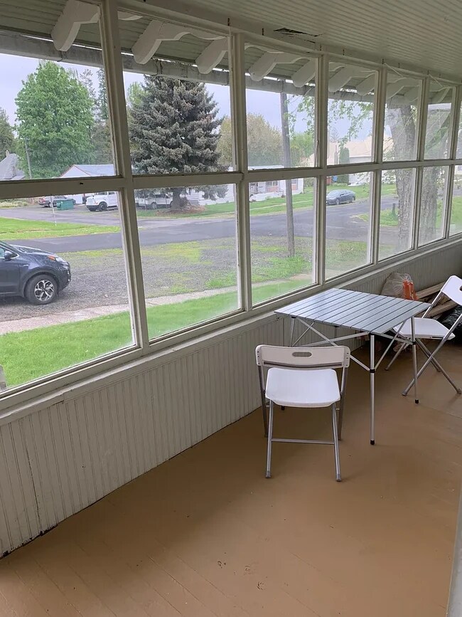 Photo - 601 W California St