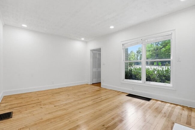Photo - 138 Mt Paran Rd NE