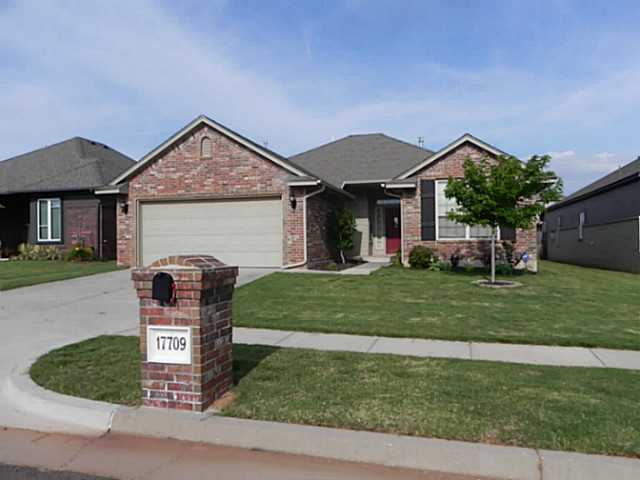 Building Photo - 3 bedrooms + 2 bathrooms + Study + Edmond ...
