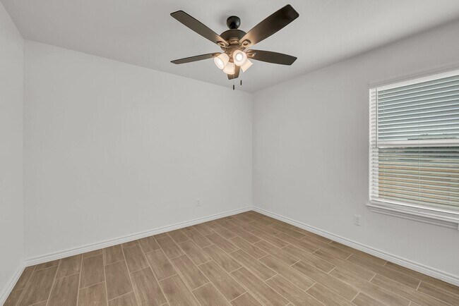 Photo - Beautiful New Build in Highly Desired Area