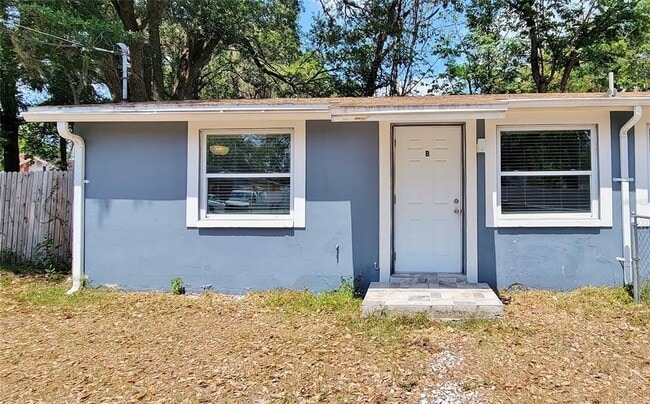 Building Photo - 1308 E Yukon St
