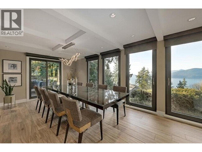 Photo - 445 Mountain Dr